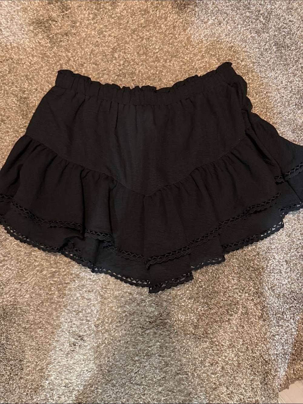 Black Elastic Waist Ruffled Mini Skort